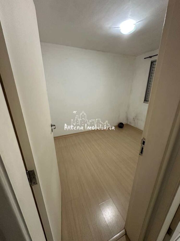 Apartamento à venda com 2 quartos, 45m² - Foto 3