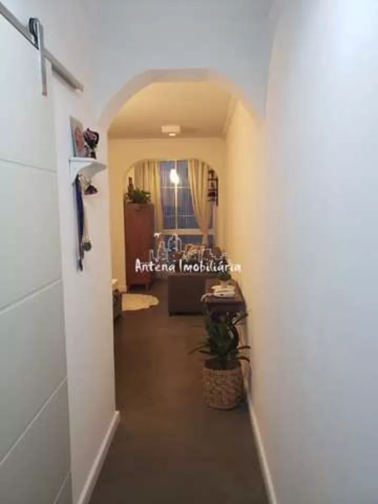 Apartamento à venda com 2 quartos, 84m² - Foto 2