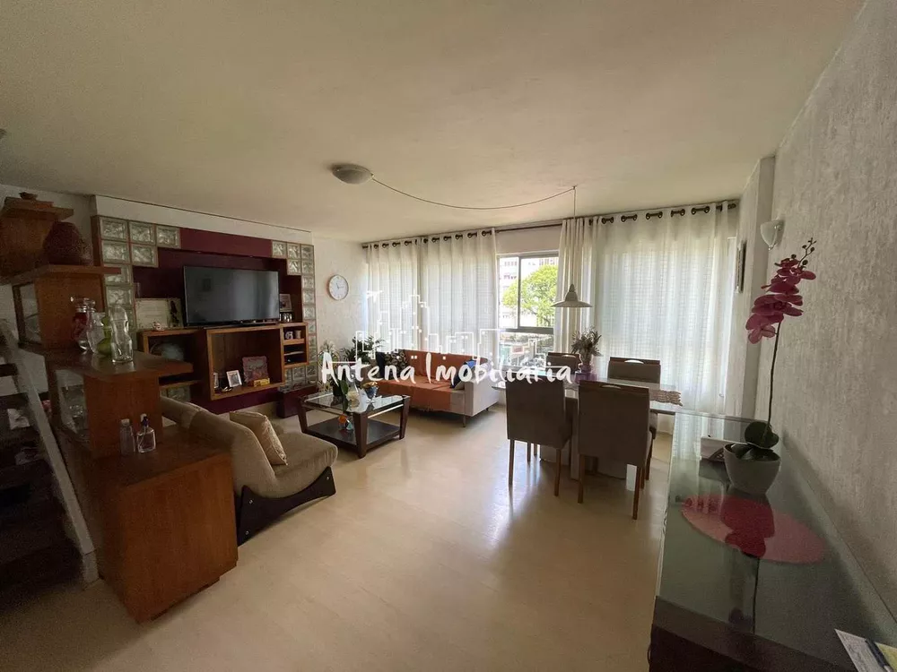 Apartamento à venda com 3 quartos, 100m² - Foto 2