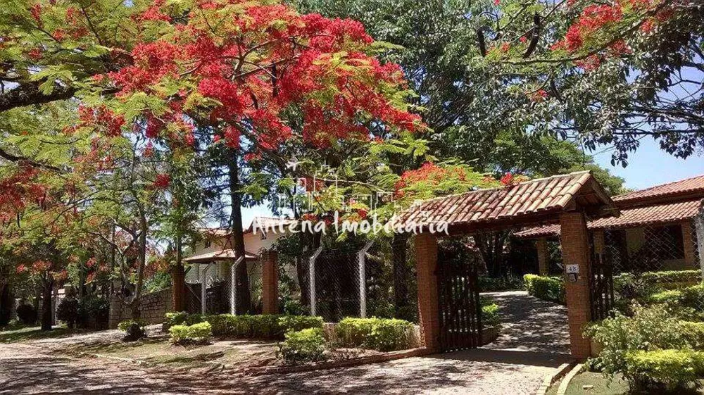 Fazenda à venda com 3 quartos, 530m² - Foto 1