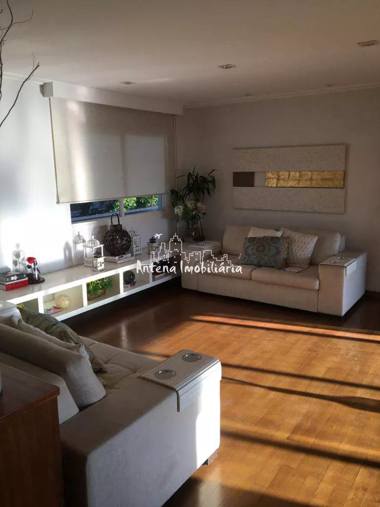 Apartamento à venda com 3 quartos, 244m² - Foto 4