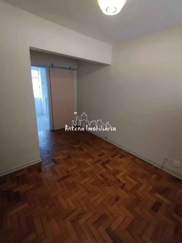 Apartamento à venda com 1 quarto, 40m² - Foto 2