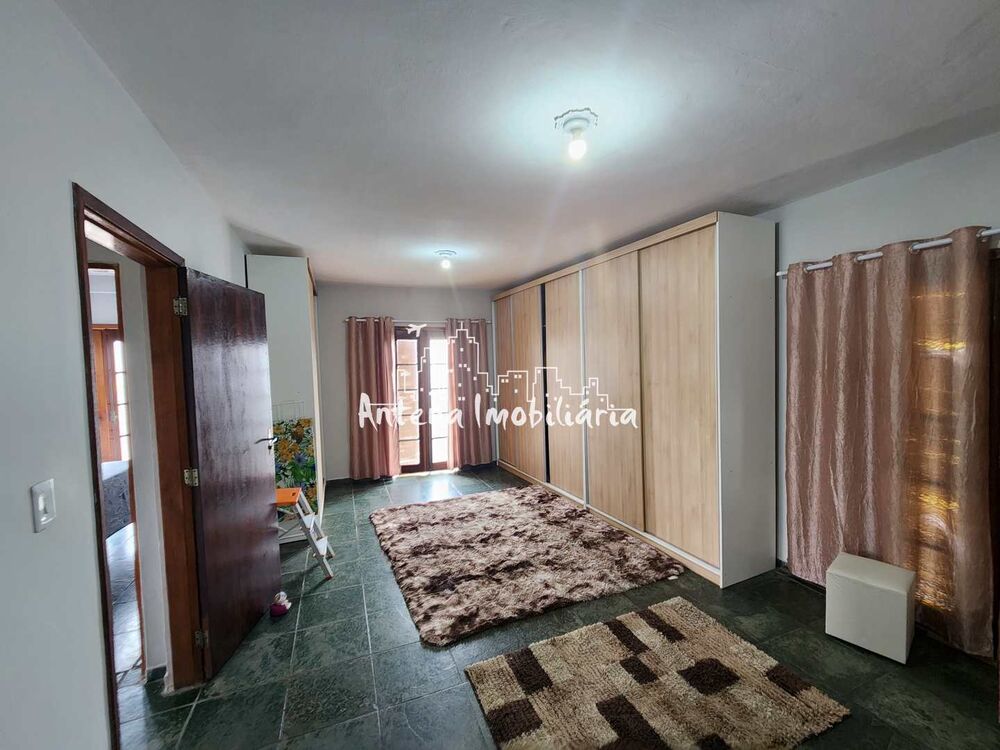 Casa à venda com 3 quartos, 245m² - Foto 3