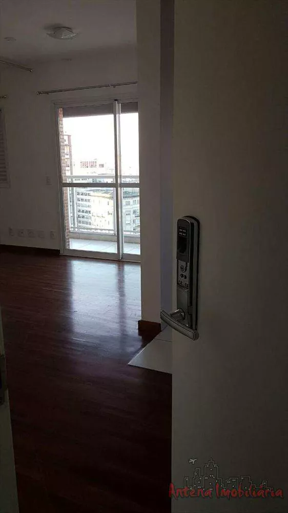 Apartamento à venda com 1 quarto, 41m² - Foto 2