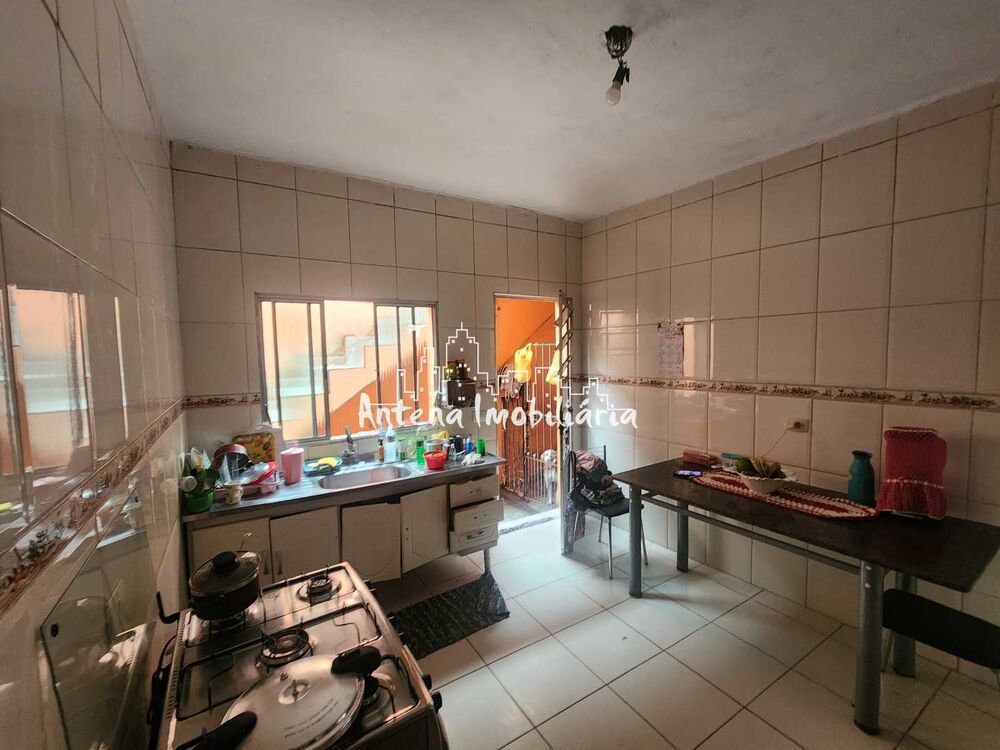 Casa à venda com 2 quartos, 90m² - Foto 1