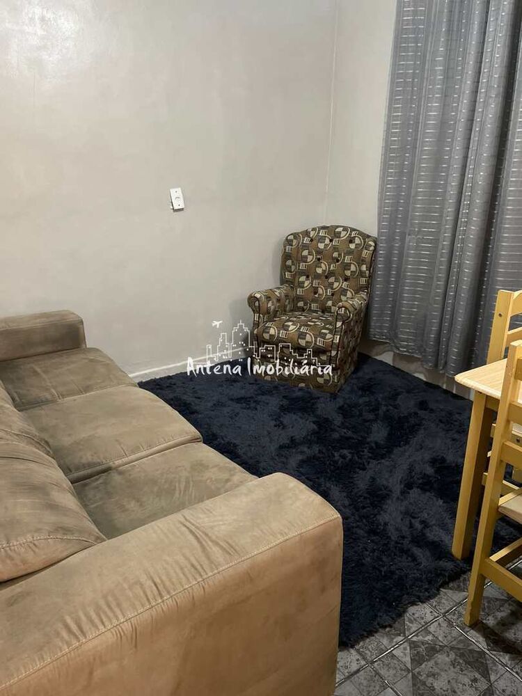 Casa à venda com 4 quartos, 125m² - Foto 1