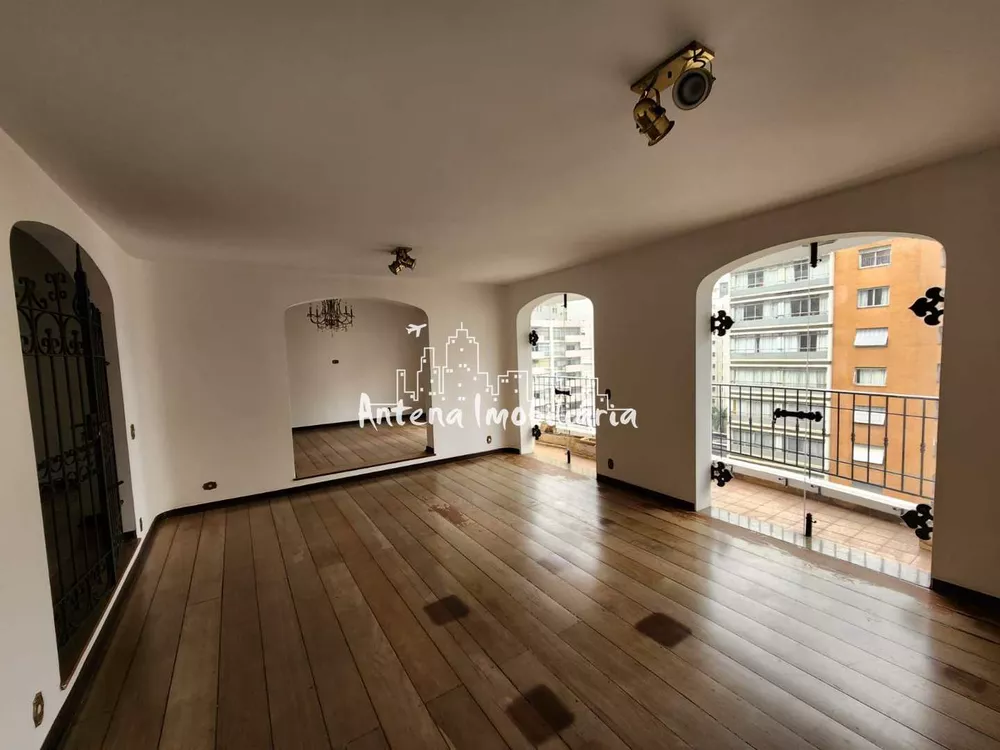 Apartamento à venda com 4 quartos, 245m² - Foto 2