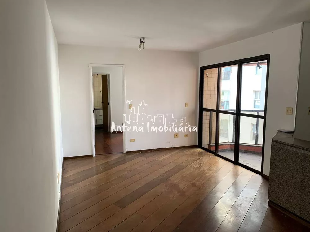 Apartamento à venda com 1 quarto, 42m² - Foto 2