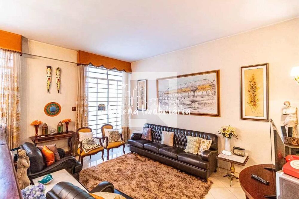 Casa à venda com 3 quartos, 512m² - Foto 1