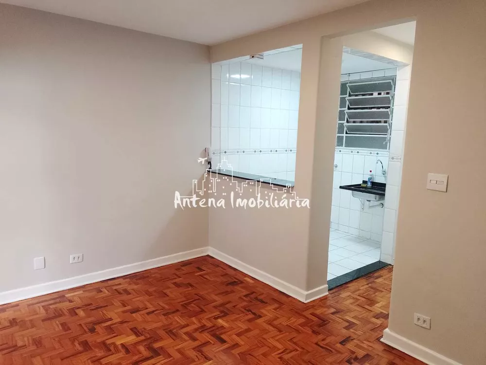 Apartamento à venda com 1 quarto, 50m² - Foto 2