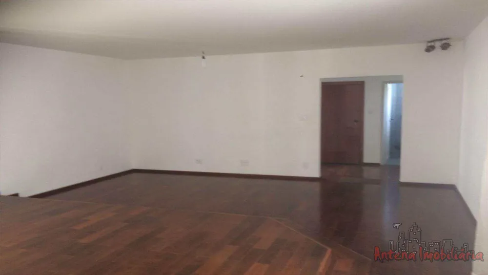 Apartamento, 3 quartos, 182 m² - Foto 2