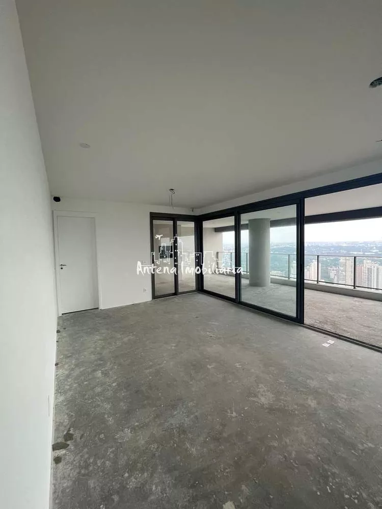 Apartamento à venda com 4 quartos, 275m² - Foto 2