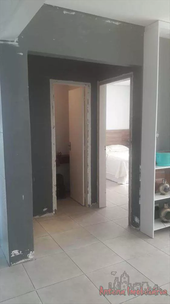 Apartamento à venda com 1 quarto, 53m² - Foto 2