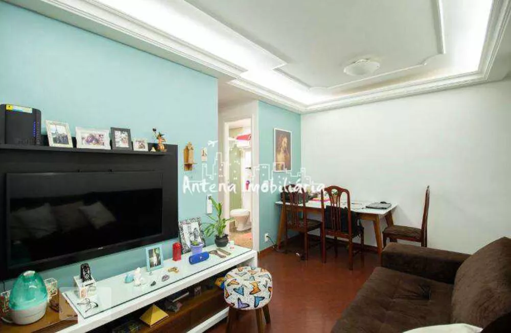 Apartamento à venda com 2 quartos, 58m² - Foto 2