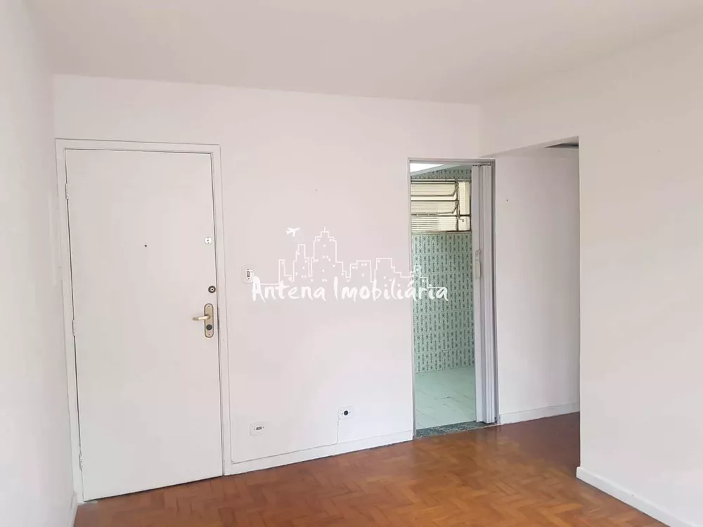 Apartamento à venda com 1 quarto, 37m² - Foto 2