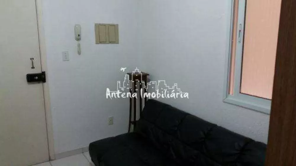 Apartamento à venda com 1 quarto, 42m² - Foto 2