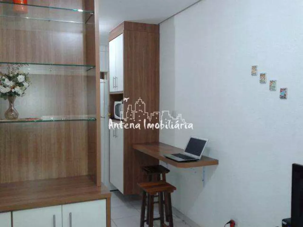 Apartamento à venda com 1 quarto, 42m² - Foto 1