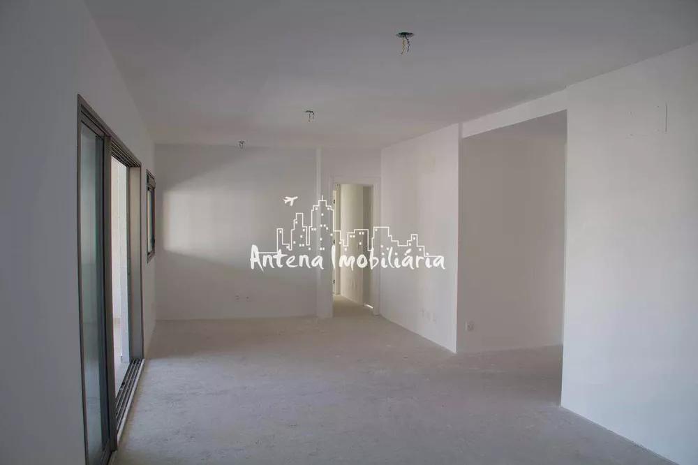 Apartamento à venda com 3 quartos, 150m² - Foto 2