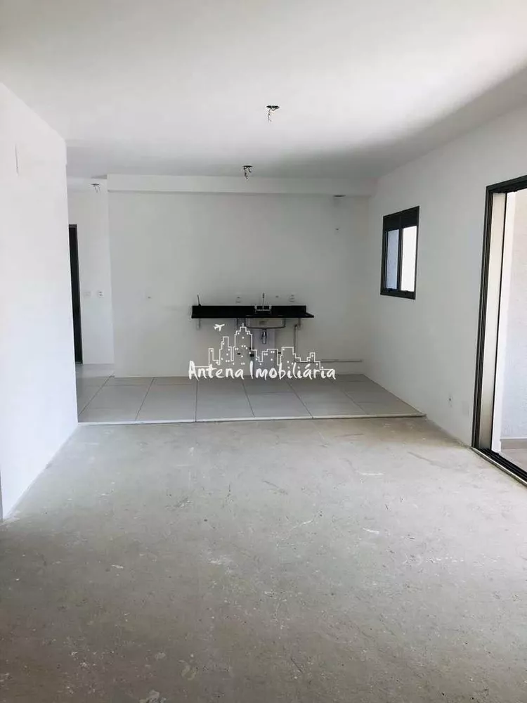 Apartamento à venda com 3 quartos, 150m² - Foto 3