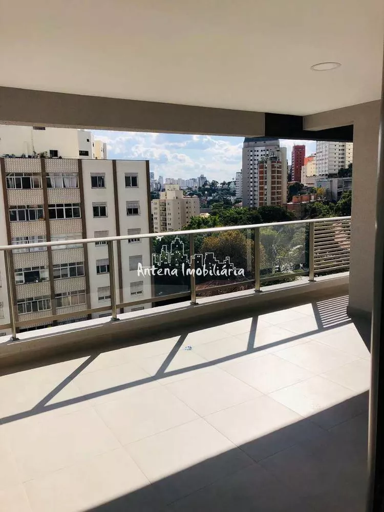 Apartamento à venda com 3 quartos, 150m² - Foto 1