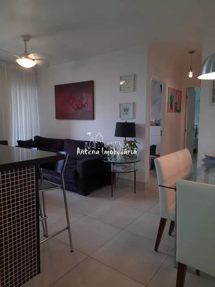 Apartamento à venda com 2 quartos, 64m² - Foto 4