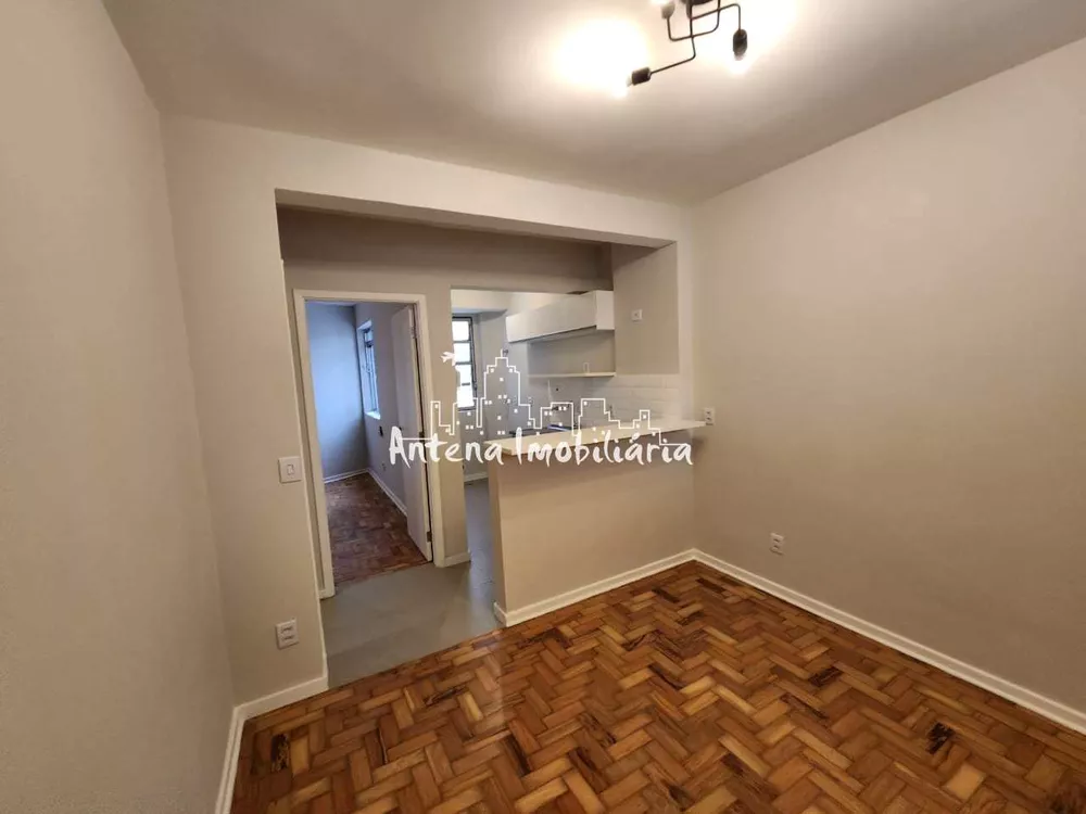 Apartamento à venda com 1 quarto, 34m² - Foto 2