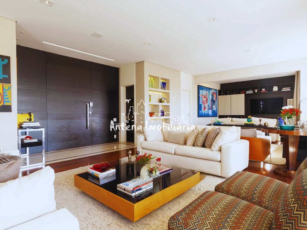 Apartamento, 3 quartos, 300 m² - Foto 1