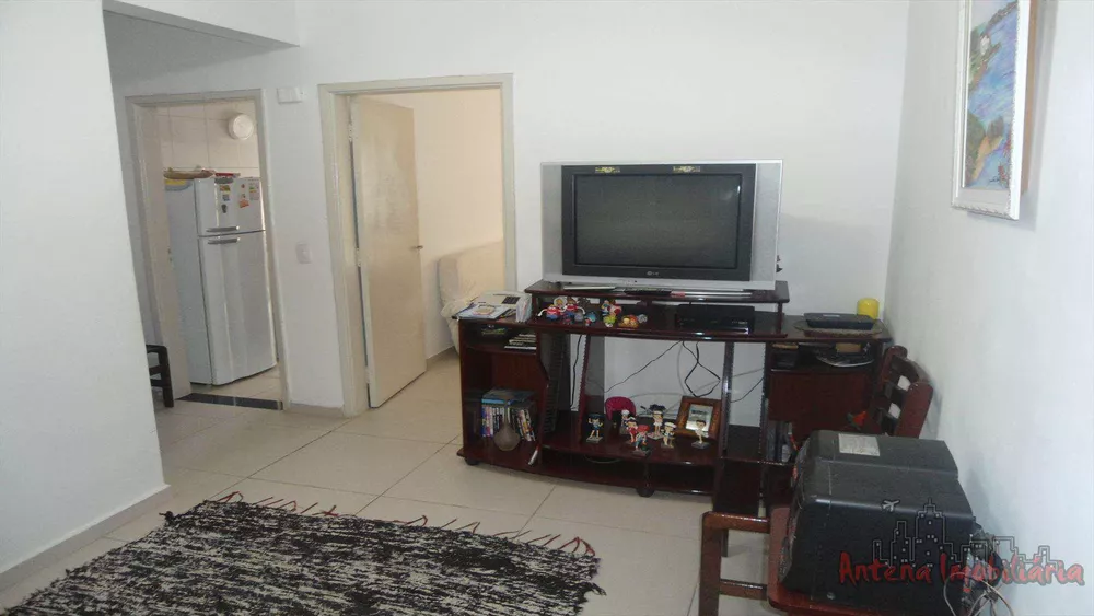 Apartamento à venda com 1 quarto, 62m² - Foto 2