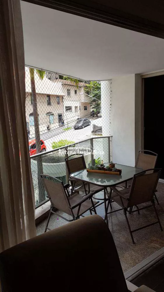 Apartamento à venda com 4 quartos, 220m² - Foto 4