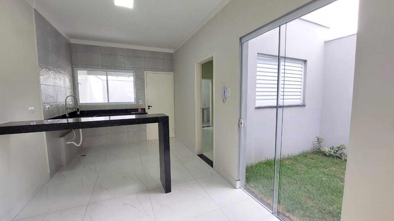 Casa à venda com 3 quartos, 80m² - Foto 7