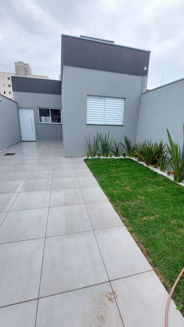 Casa à venda com 3 quartos, 80m² - Foto 11