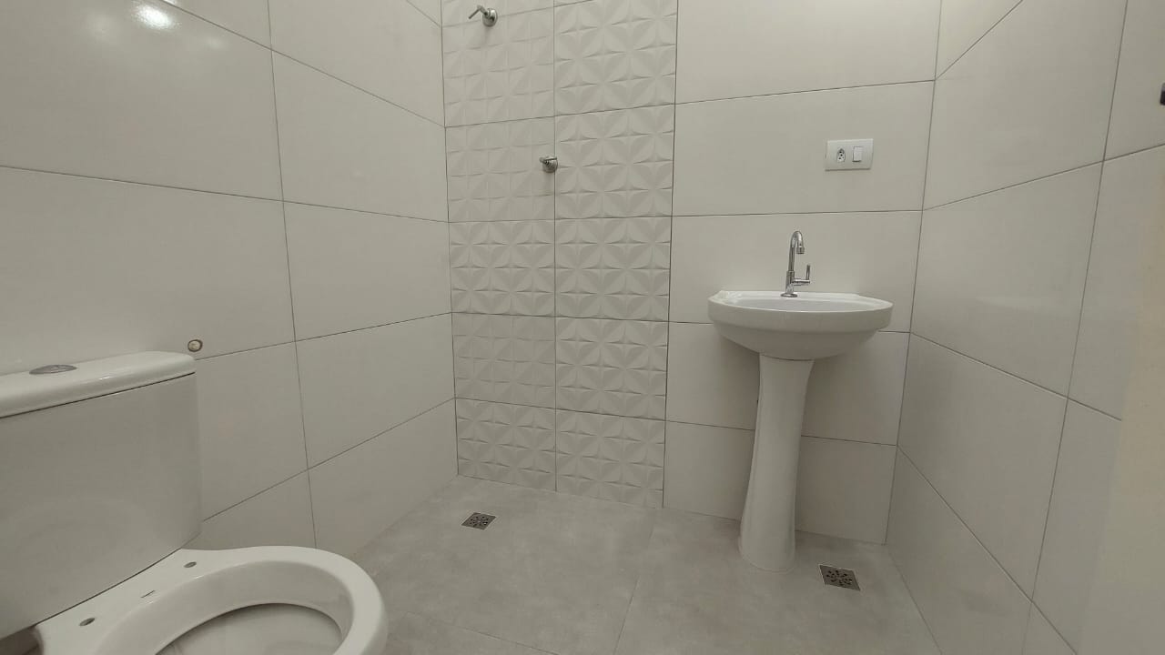 Casa à venda com 3 quartos, 80m² - Foto 9