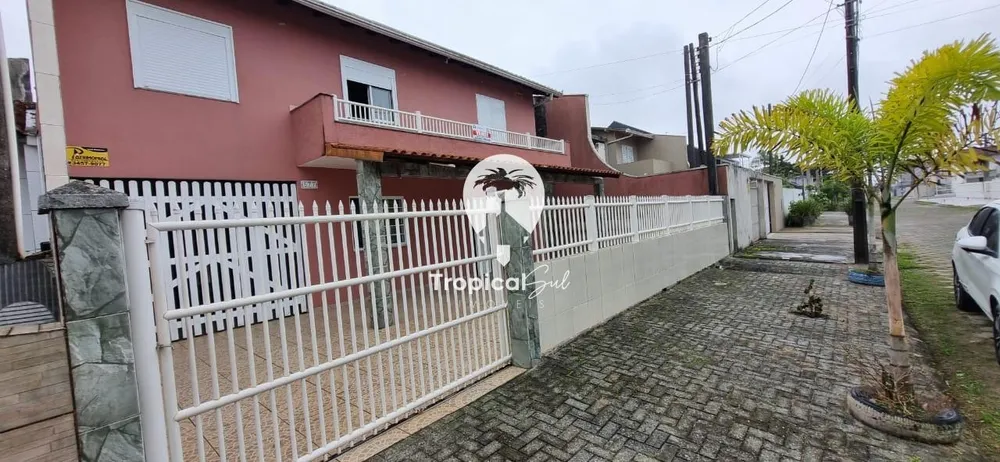 Sobrado, 5 quartos, 222 m² - Foto 1