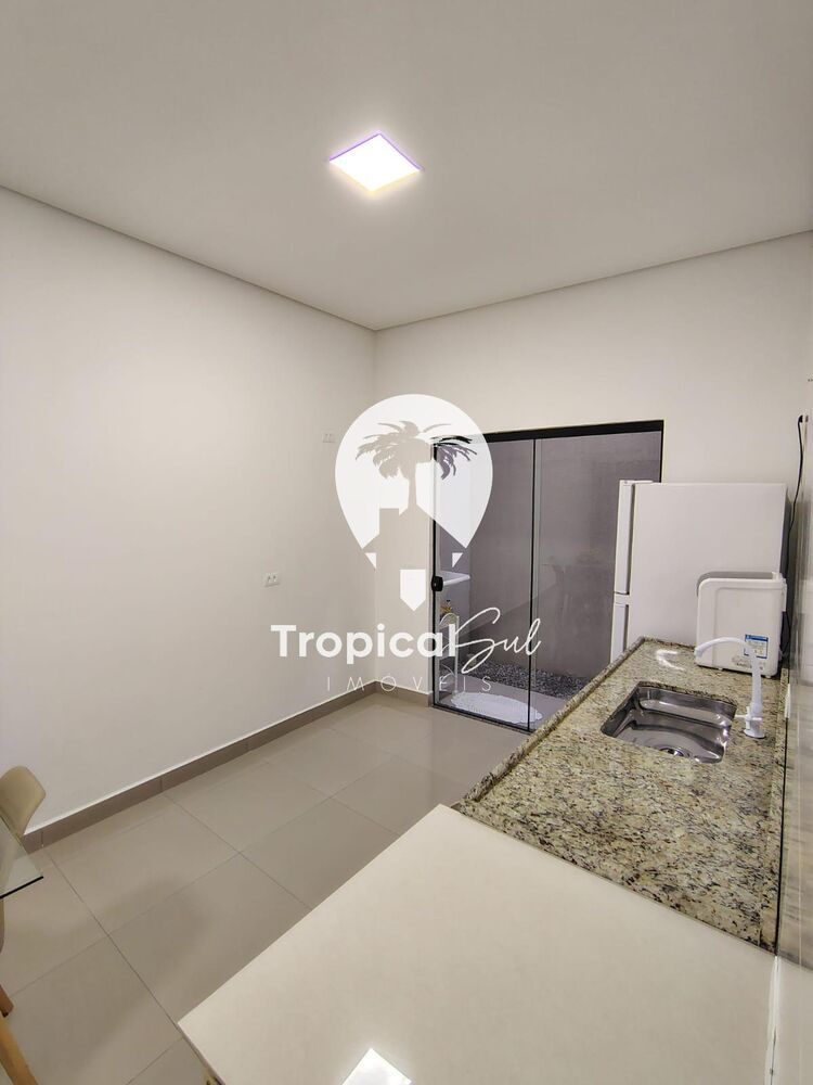 Casa à venda com 1 quarto, 58m² - Foto 2