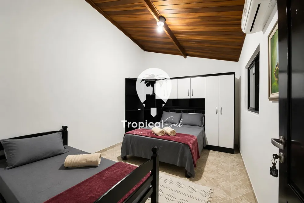 Casa, 5 quartos, 307 m² - Foto 2