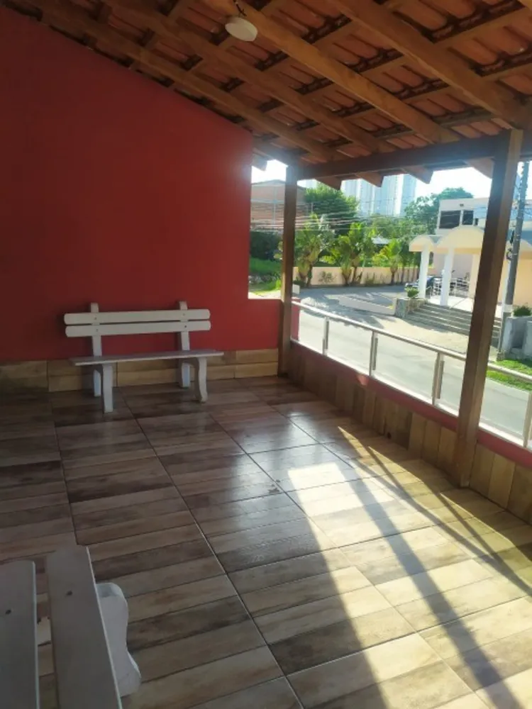 Casa, 6 quartos, 224 m² - Foto 3