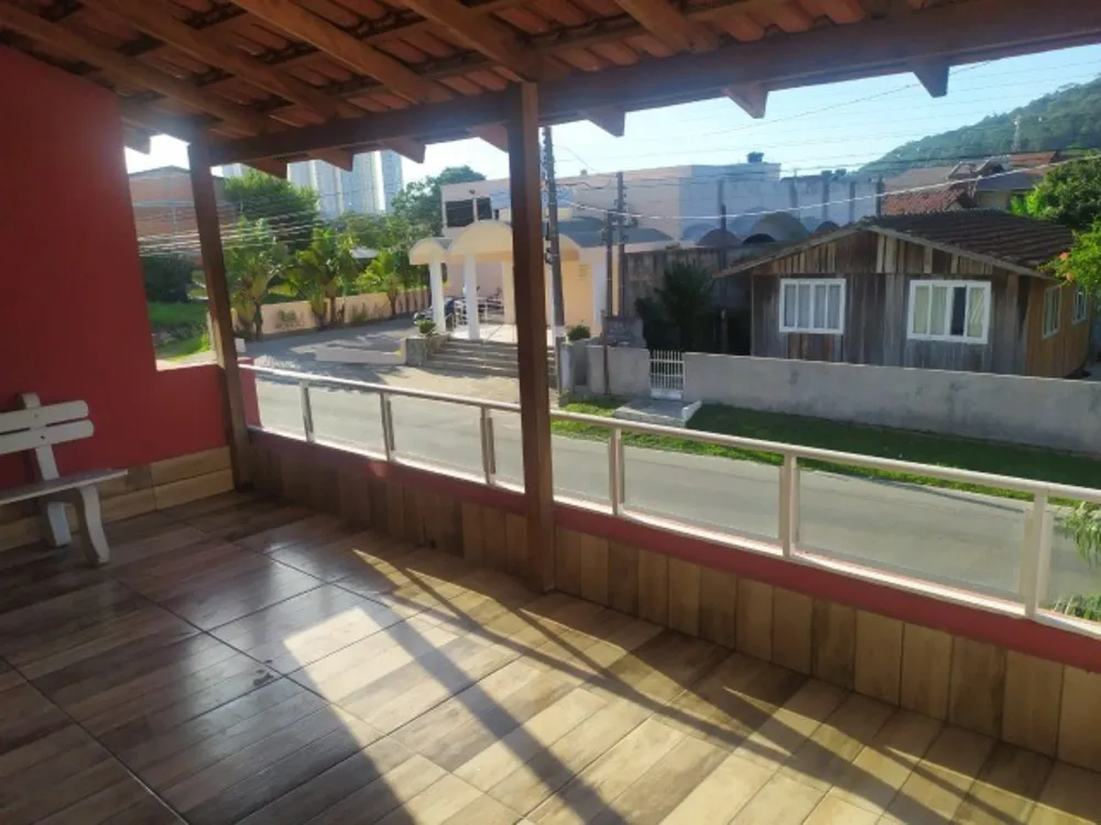 Casa, 6 quartos, 224 m² - Foto 4