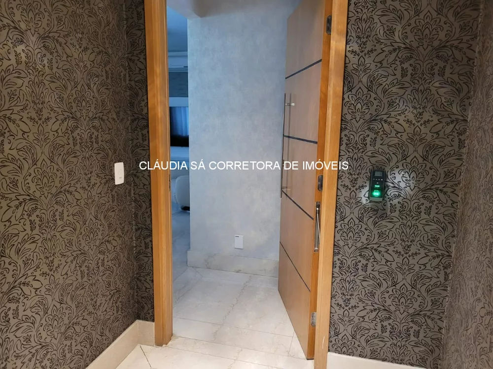 Apartamento para alugar com 3 quartos, 218m² - Foto 2