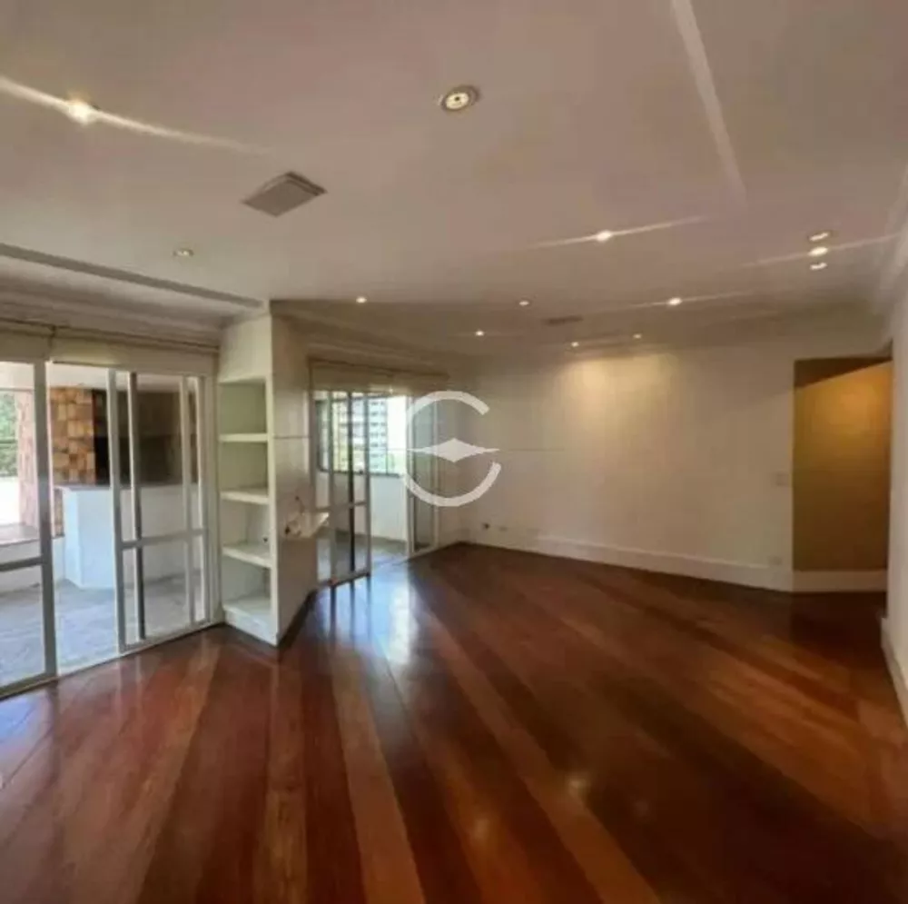 Apartamento à venda com 4 quartos, 213m² - Foto 1