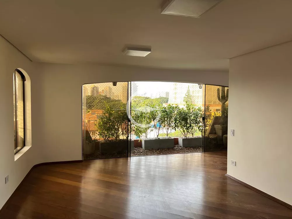 Apartamento à venda com 3 quartos, 152m² - Foto 1