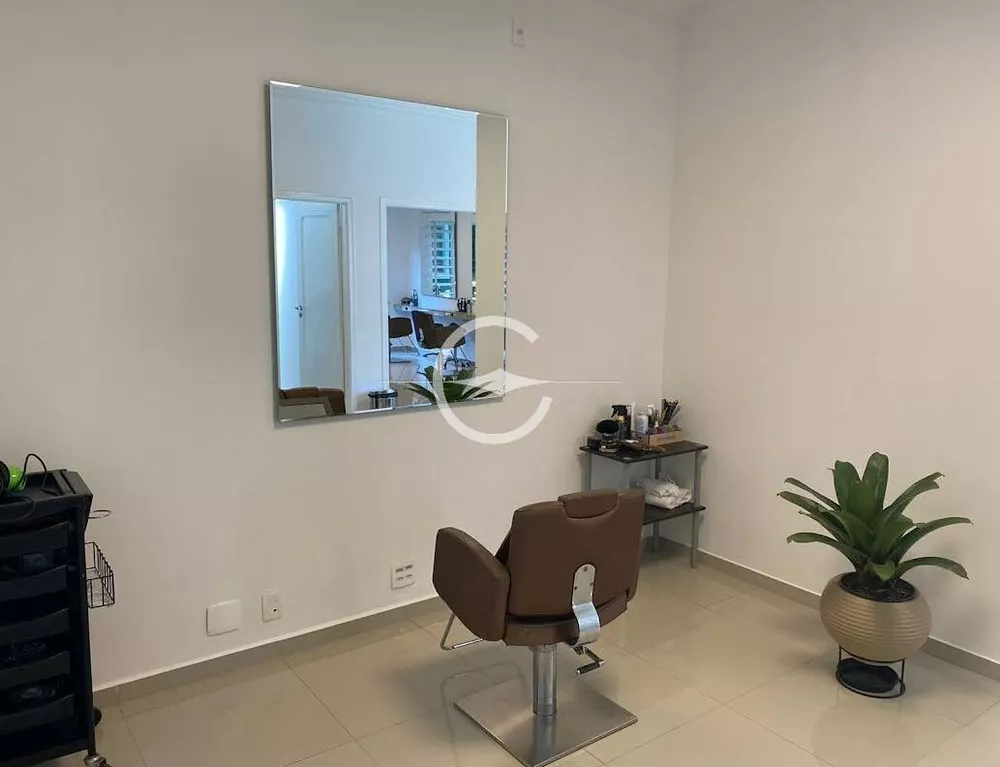 Casa à venda com 3 quartos, 200m² - Foto 1