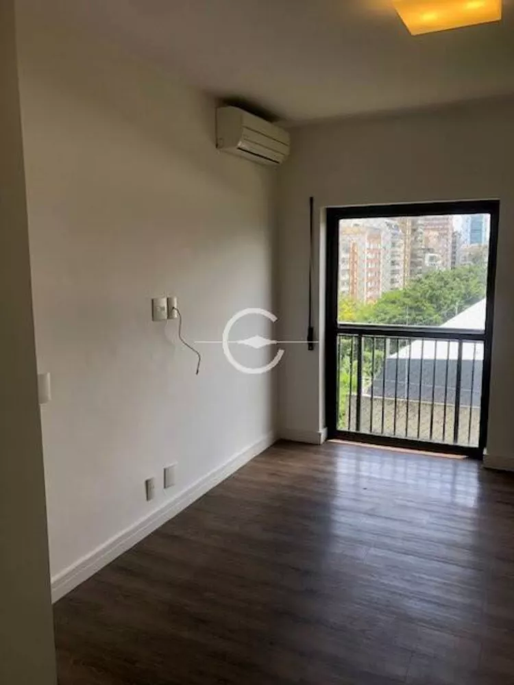 Apartamento para alugar com 4 quartos, 250m² - Foto 4