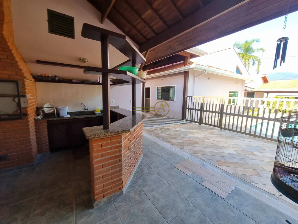 Casa, 7 quartos, 529 m² - Foto 3