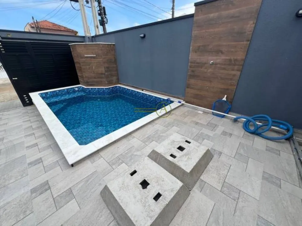 Casa, 3 quartos, 92 m² - Foto 1