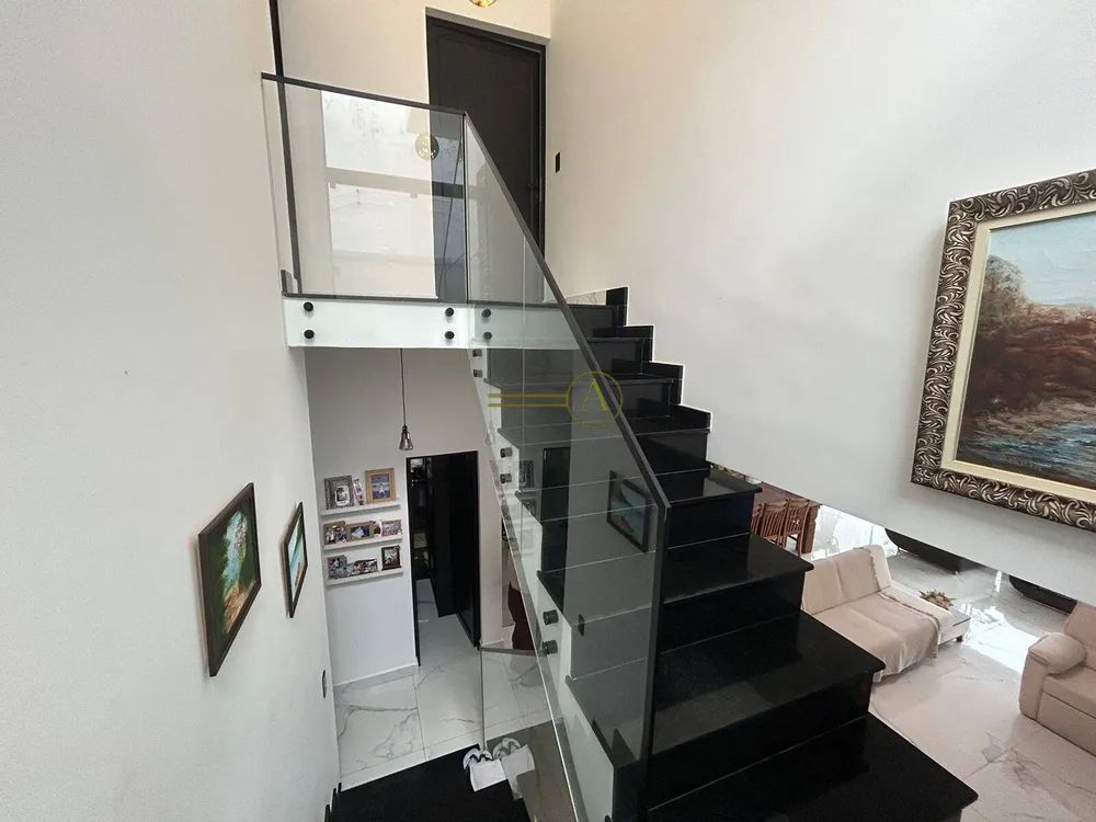 Casa, 6 quartos, 335 m² - Foto 1