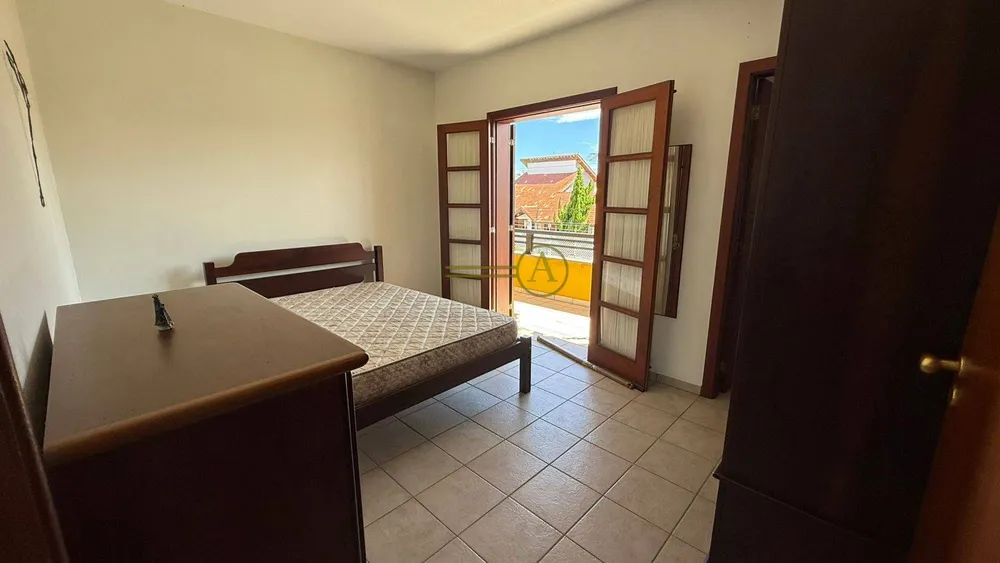 Casa, 4 quartos, 220 m² - Foto 4