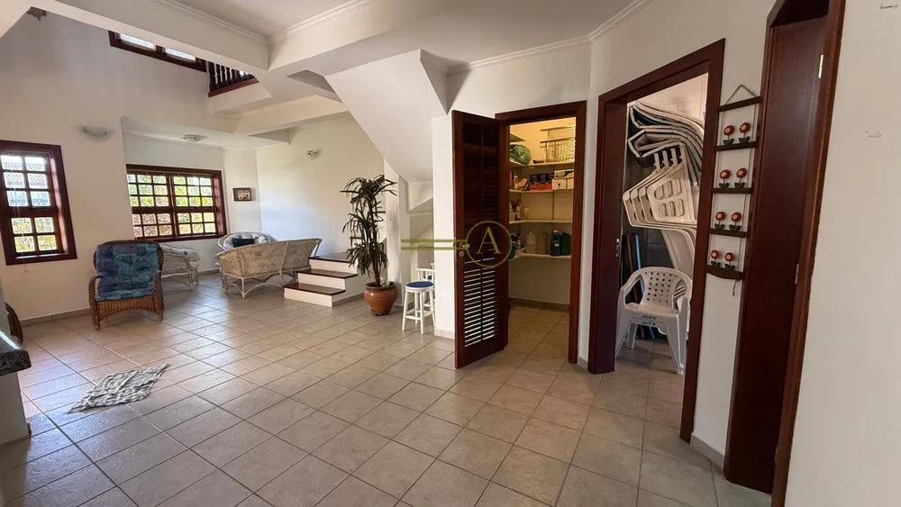 Casa, 4 quartos, 220 m² - Foto 3