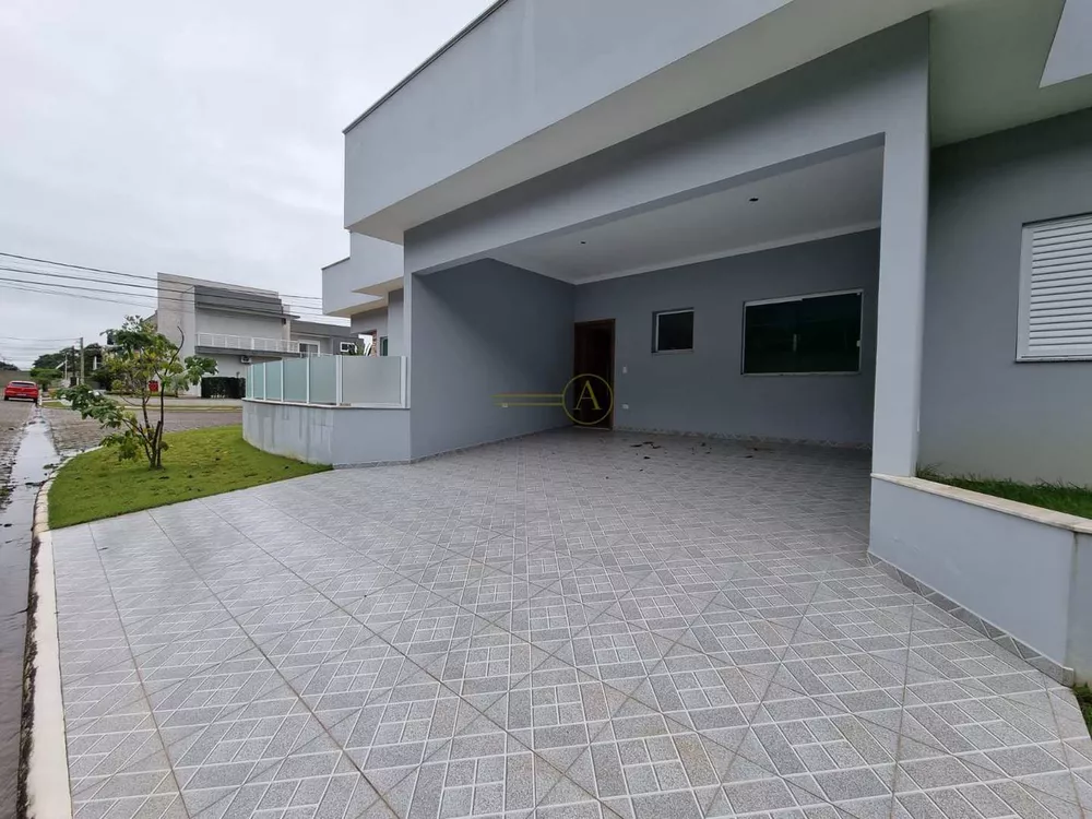 Casa de Condomínio à venda com 4 quartos, 160m² - Foto 2