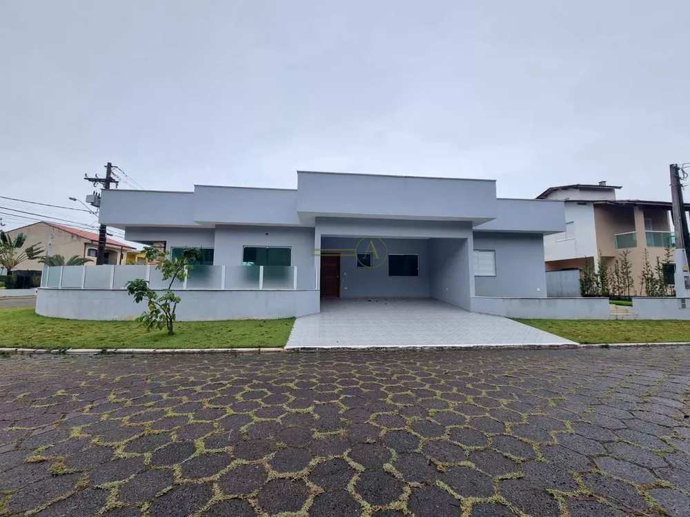 Casa de Condomínio à venda com 4 quartos, 160m² - Foto 1