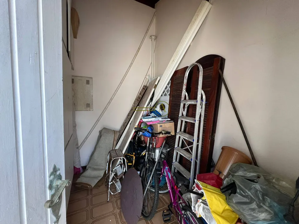 Casa, 5 quartos, 230 m² - Foto 2